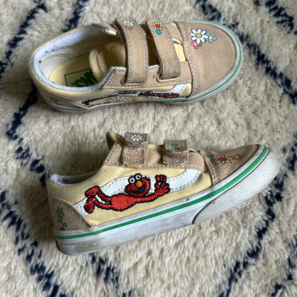 Toddler Elmo vans